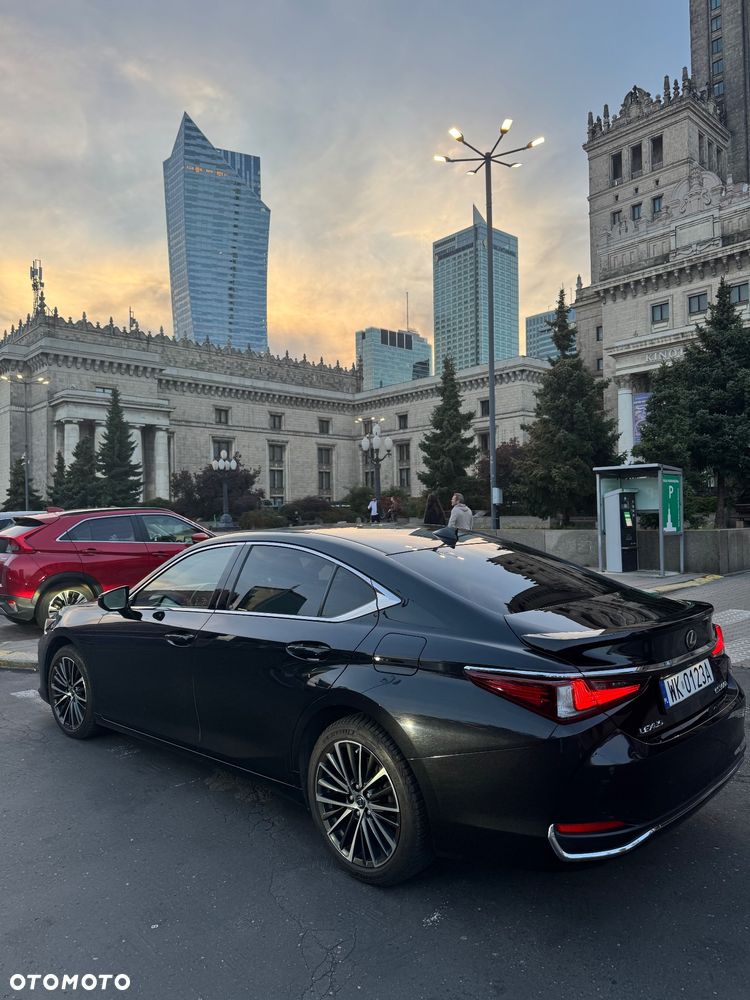 Lexus ES 300h Elegance - 4