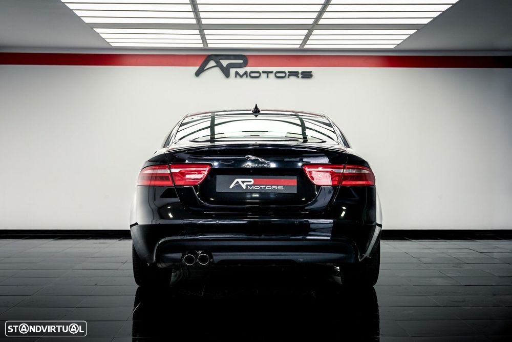 Jaguar XE 2.0 D R-Sport Aut. - 11