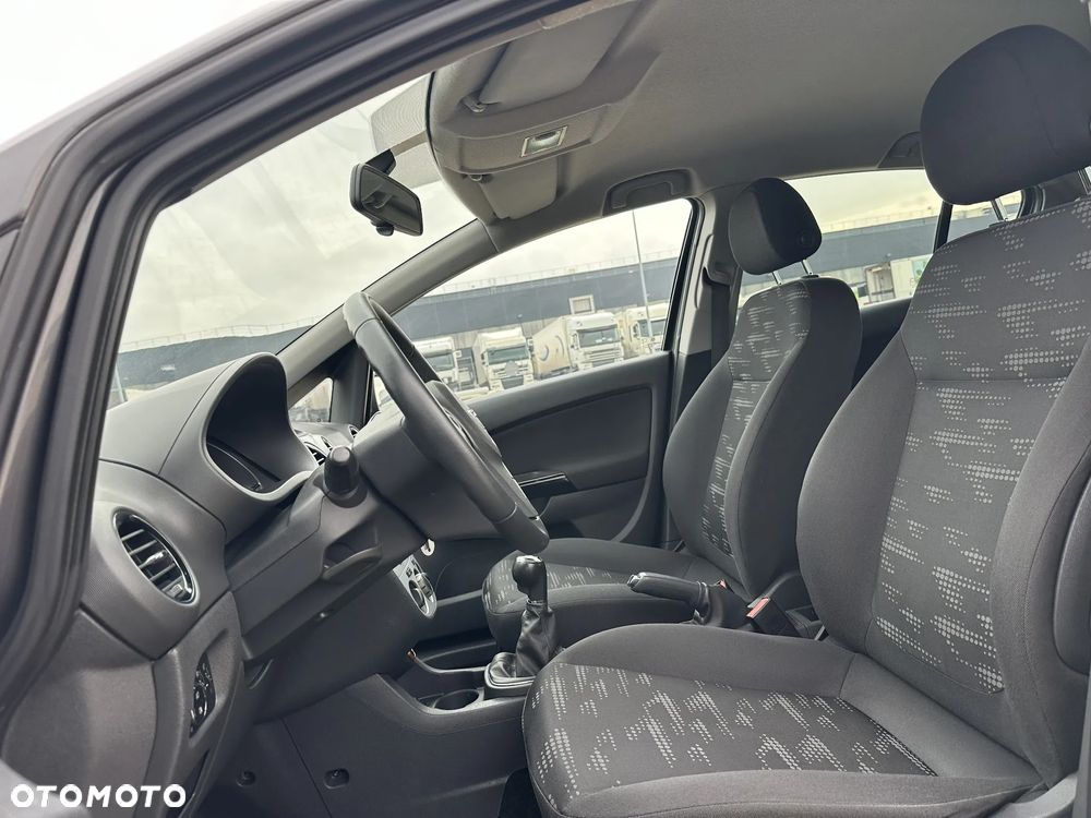 Opel Corsa 1.4 16V Satellite - 14