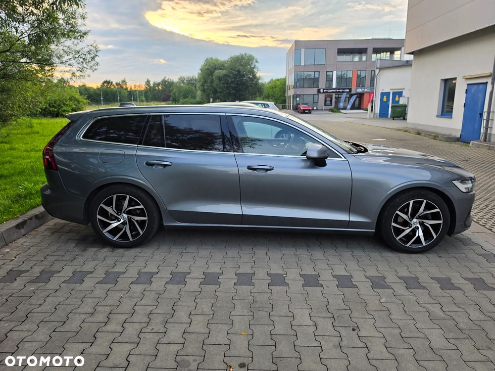 Volvo V60 D4 Momentum - 4