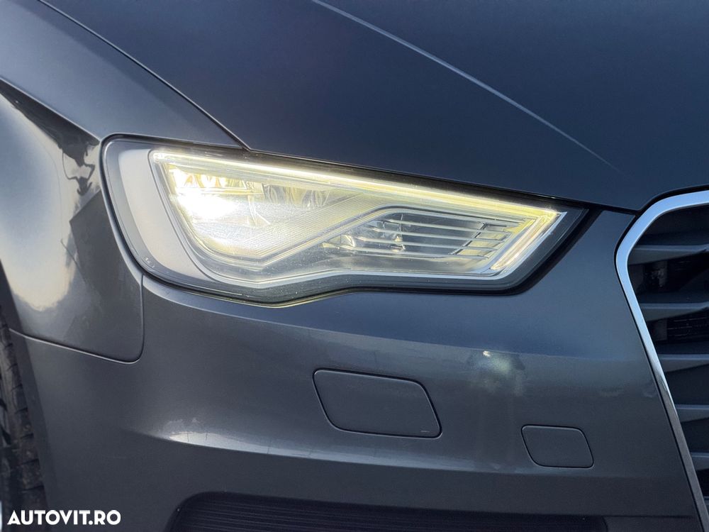 Audi A3 2.0 TDI Sportback (clean diesel) S tronic S line Sportpaket - 18