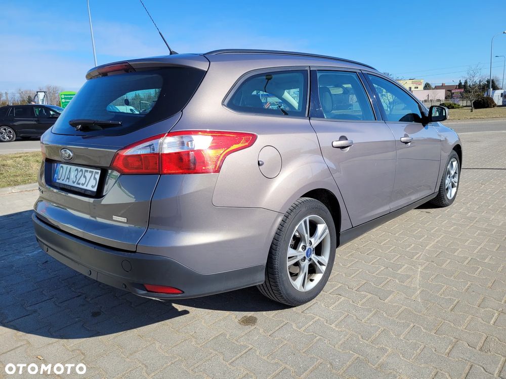 Ford Focus - 8