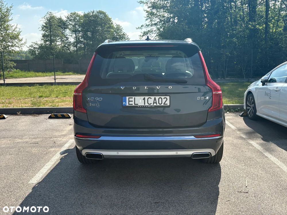 Volvo XC 90 - 4