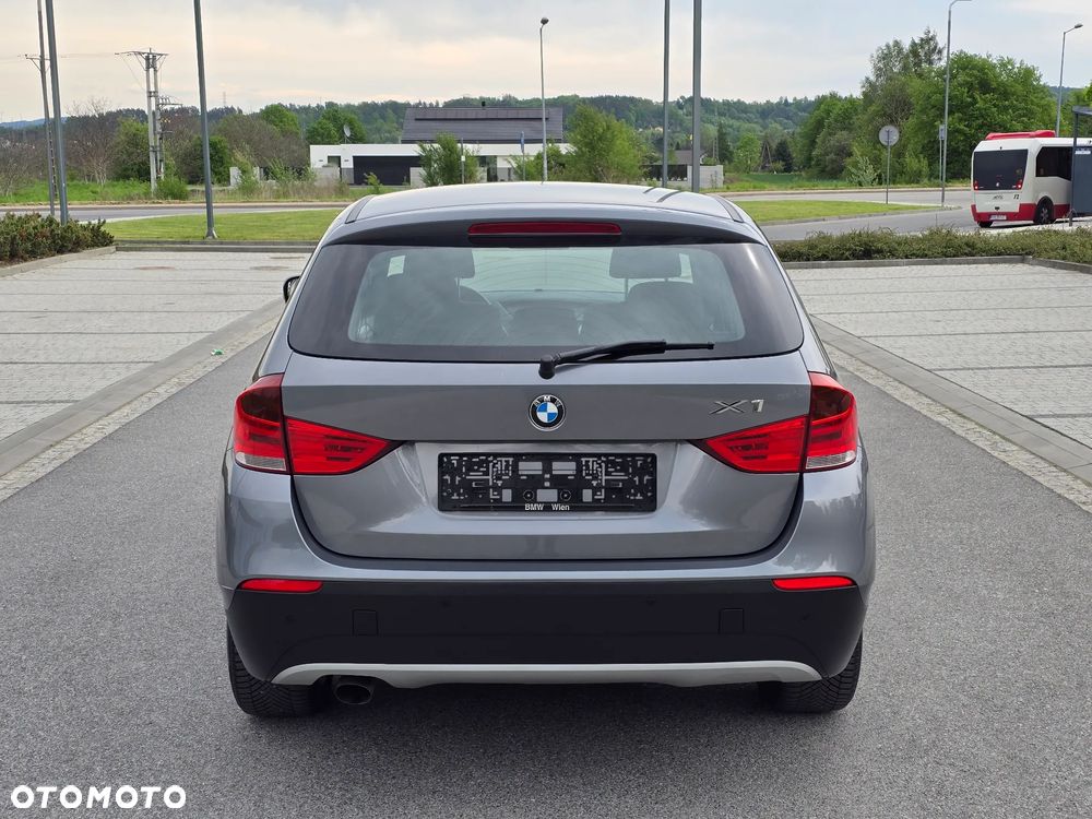 BMW X1 sDrive18d xLine - 20