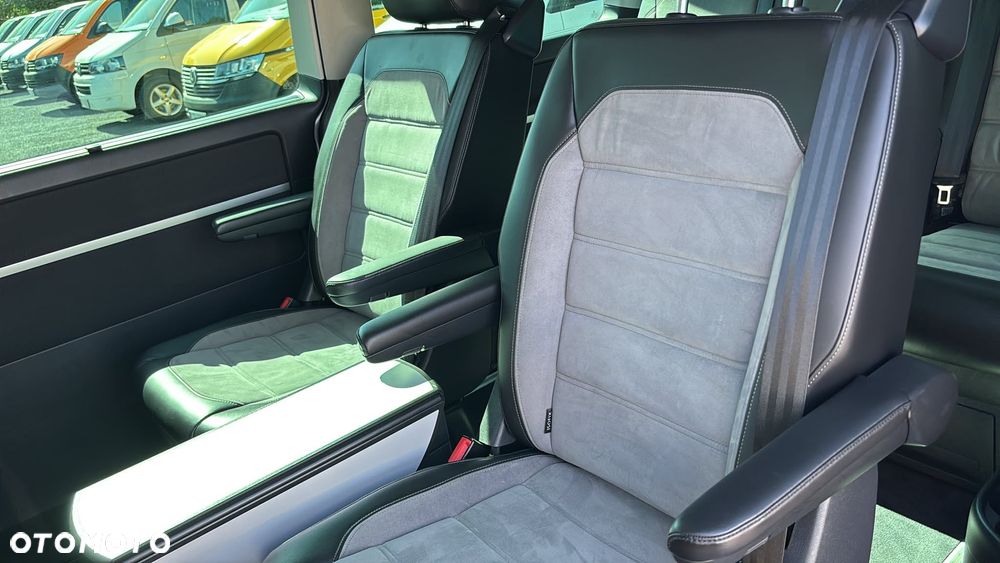 Volkswagen Multivan - 23
