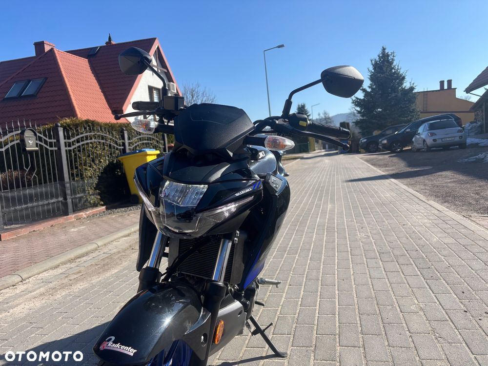 Suzuki GSX - 7