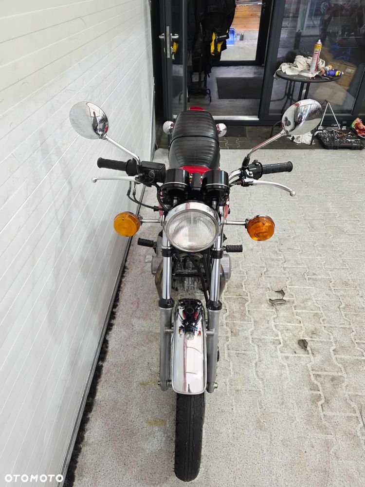 Kawasaki Z - 21