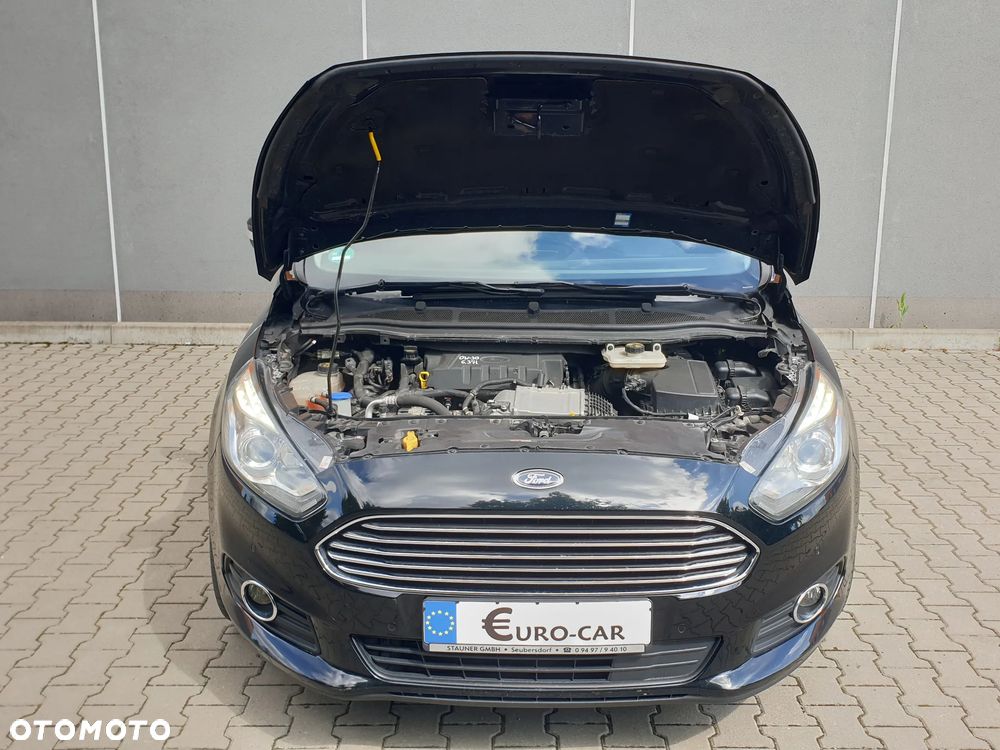 Ford S-Max - 9