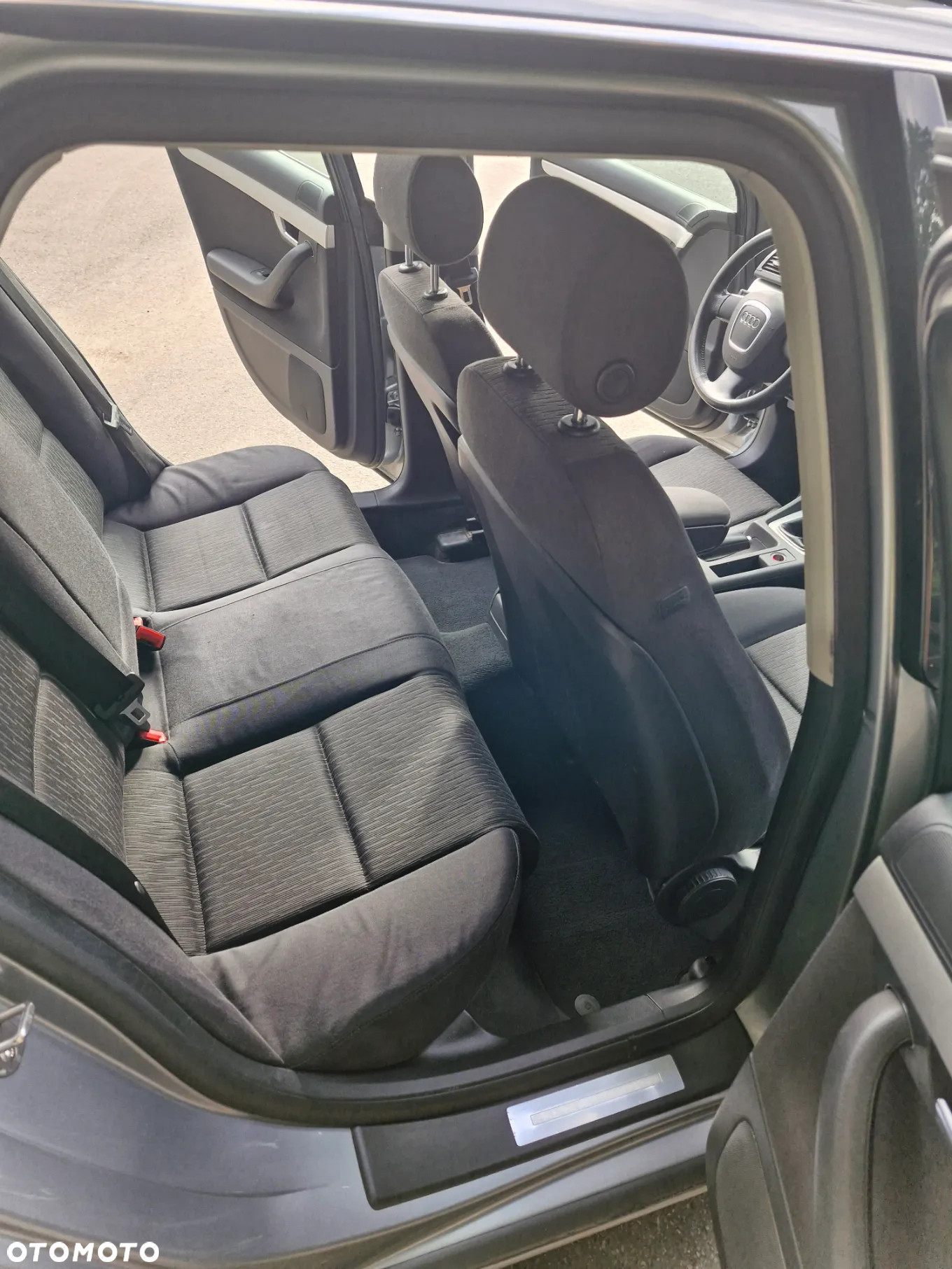 Audi A4 Avant 2.0 TDI - 10