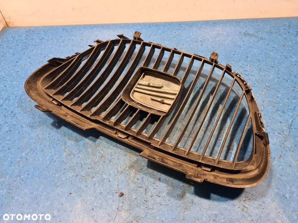 SEAT ALTEA  I ATRAPA / GRILL - 8