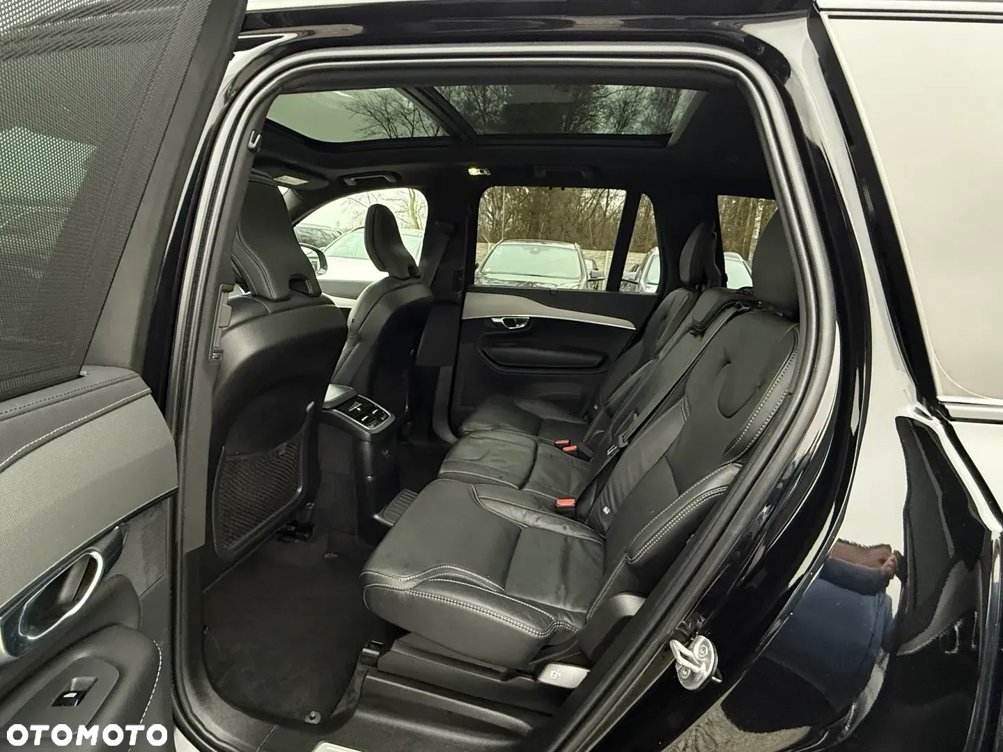 Volvo XC 90 T8 AWD Recharge Geartronic RDesign Edition - 32