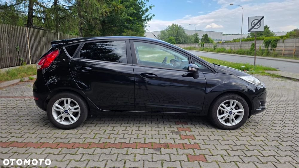 Ford Fiesta 1.0 EcoBoost S&S TITANIUM - 5