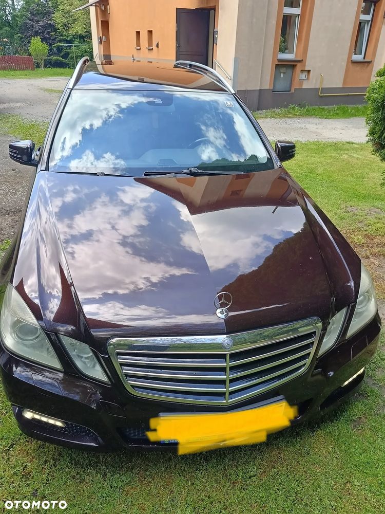Mercedes-Benz Klasa E 220 CDI DPF BlueEFFICIENCY Automatik Avantgarde - 5