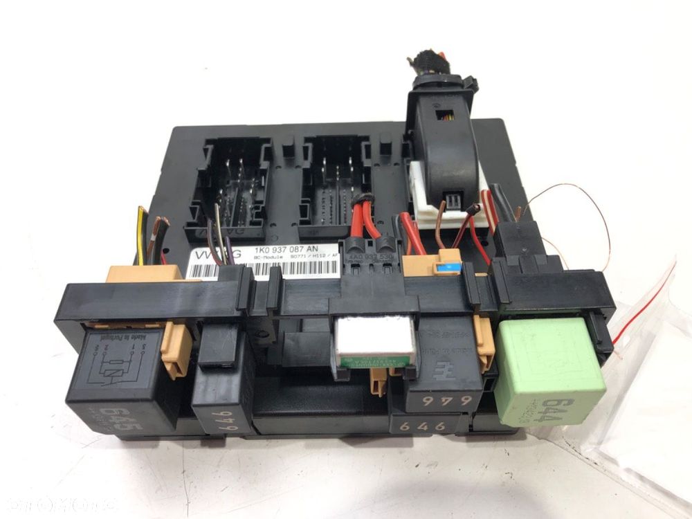 MODUŁ KOMFORTU  SKODA SUPERB II Kombi (3T5) 2009 - 2015 2.0 TDI 125 kW [170 KM] olej napędowy 2009 - 1