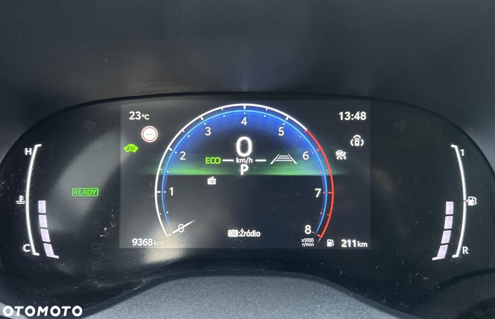 Toyota Yaris Hybrid 1.5 Style - 16