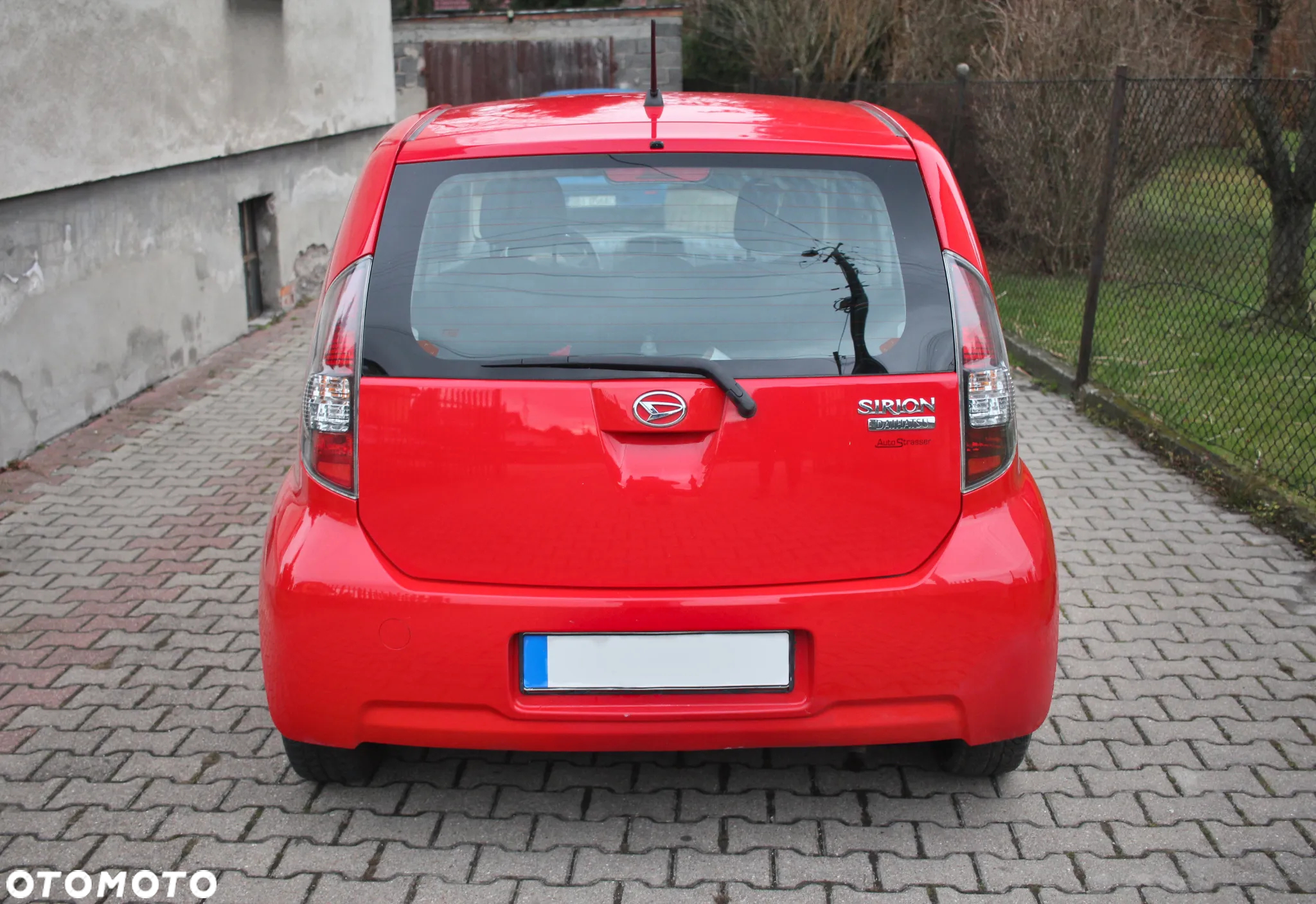 Daihatsu Sirion - 4