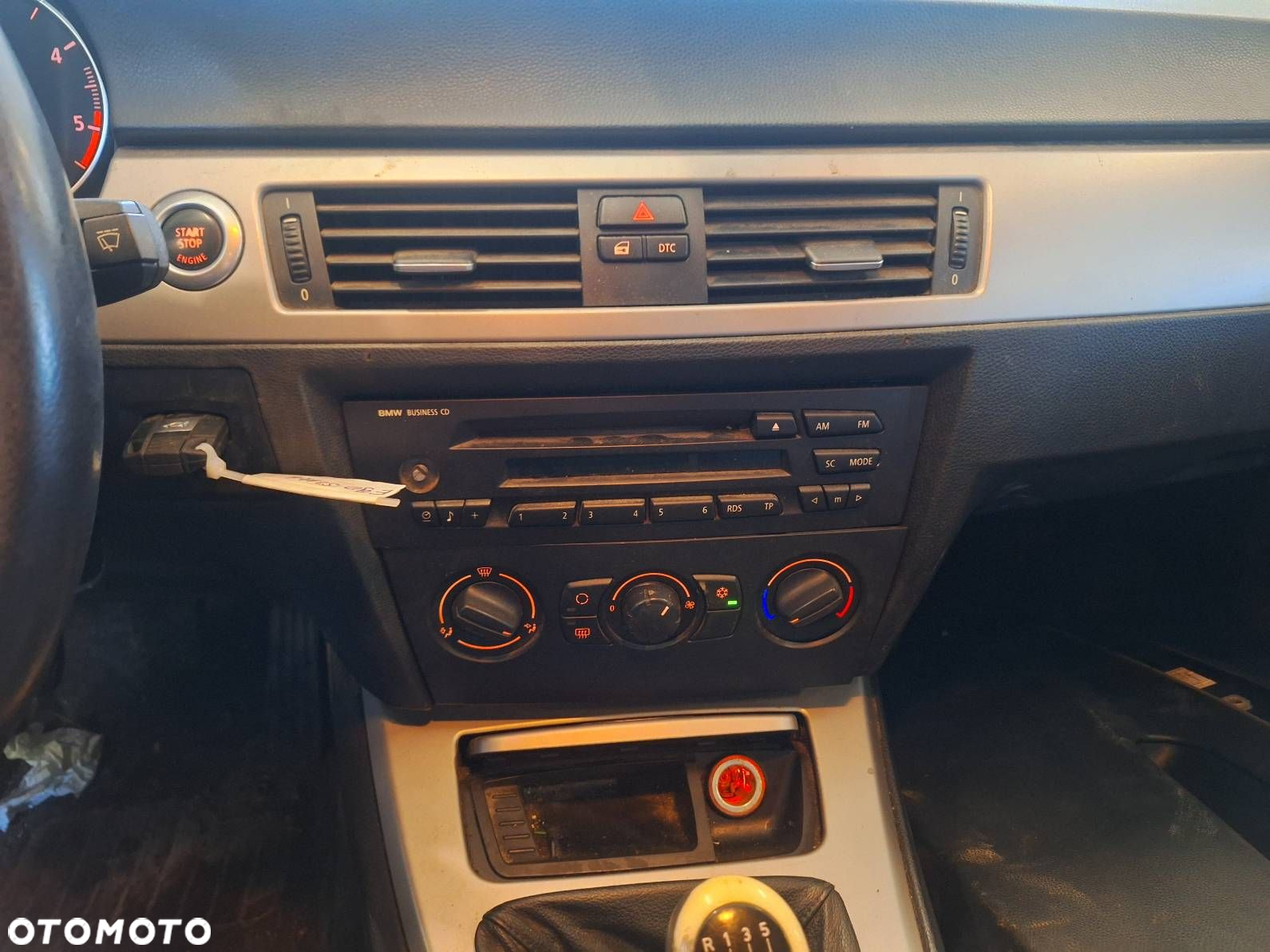 PANEL NAWIEWU BMW E90 6960860 - 4