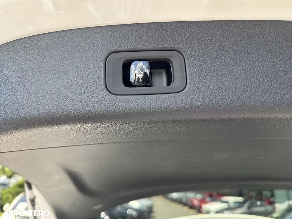Mercedes-Benz GLC 300 e 4MATIC - 17