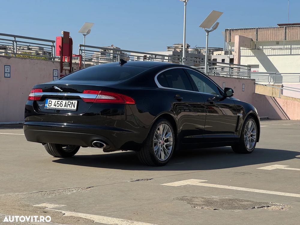 Jaguar XF 2.2D Luxury - 5