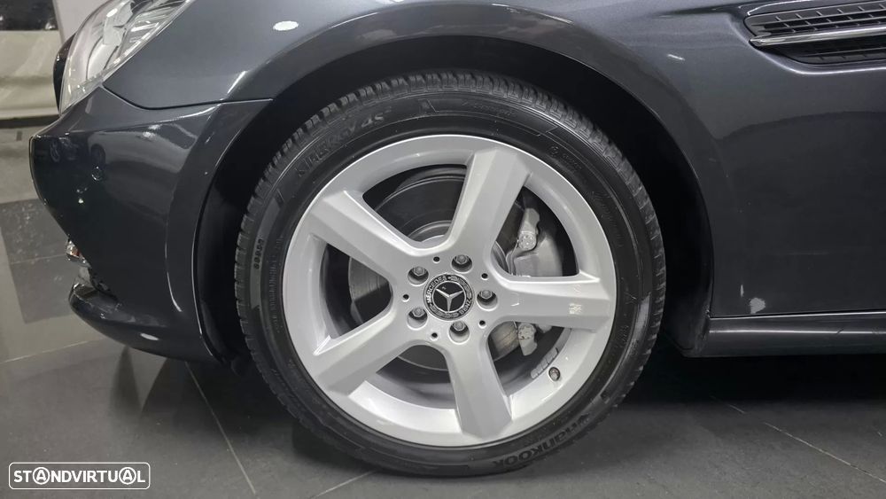 Mercedes-Benz SLK 250 (BlueEFFICIENCY) 7G-TRONIC - 48