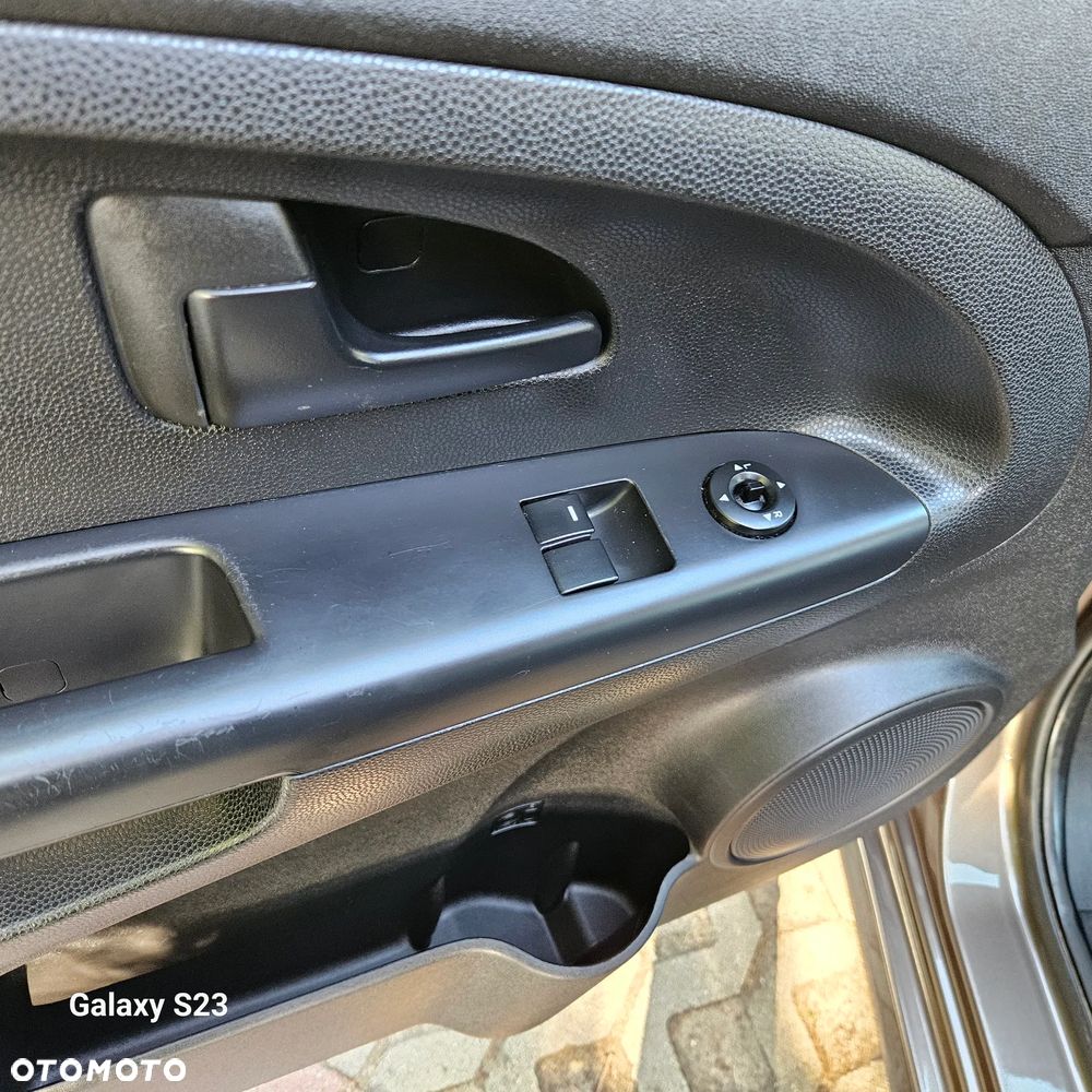 Kia Venga 1.4 CVVT Attract - 16