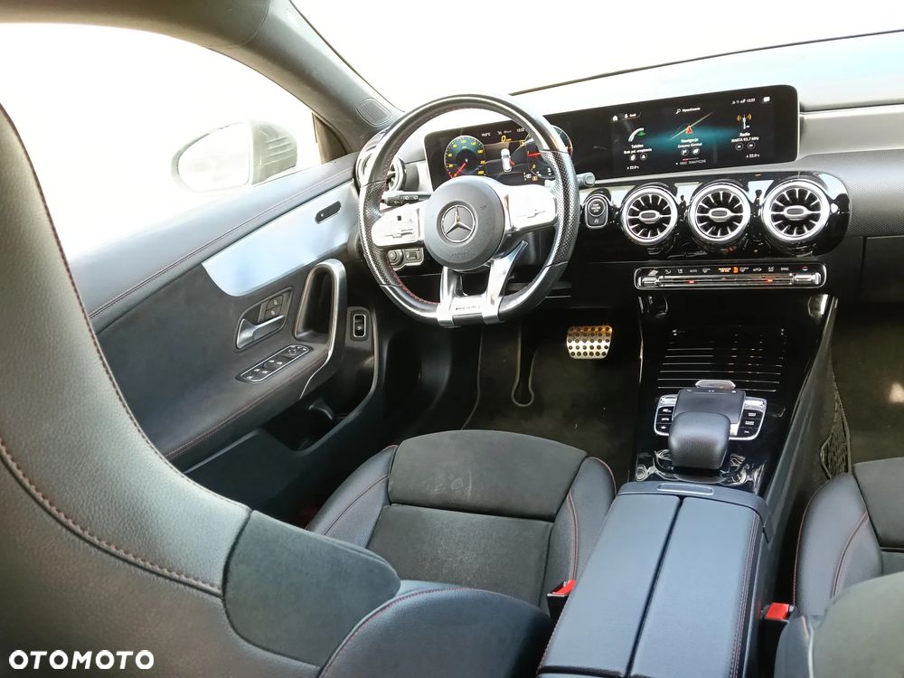 Mercedes-Benz CLA 180 d 7G-DCT AMG Line - 18