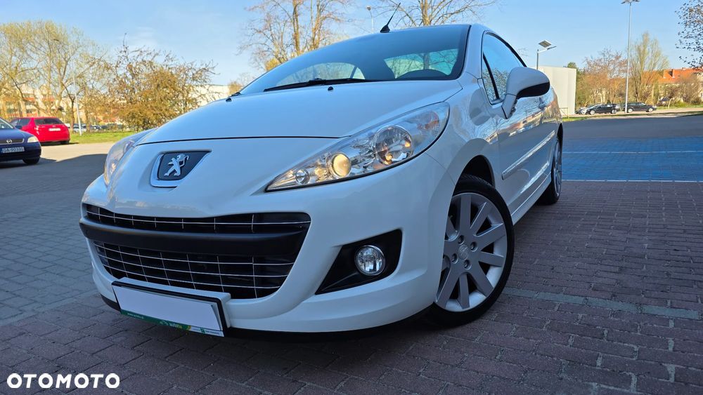 Peugeot 207 - 1