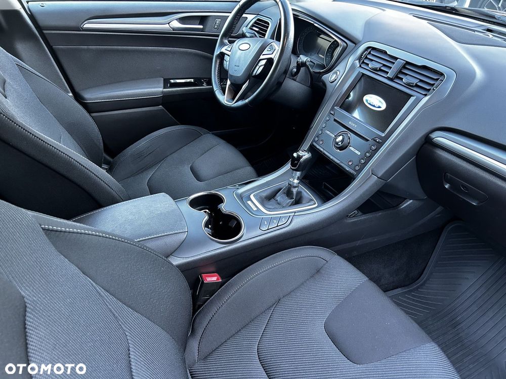 Ford Mondeo - 12