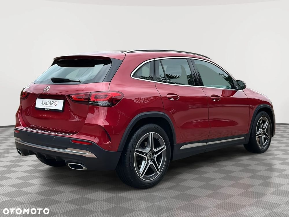 Mercedes-Benz GLA 200 AMG Line - 4