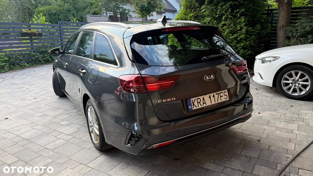 Kia Ceed 1.6 CRDi Eco-Dynamics+ (48V Mild-Hybrid) DCT7 Spirit - 15