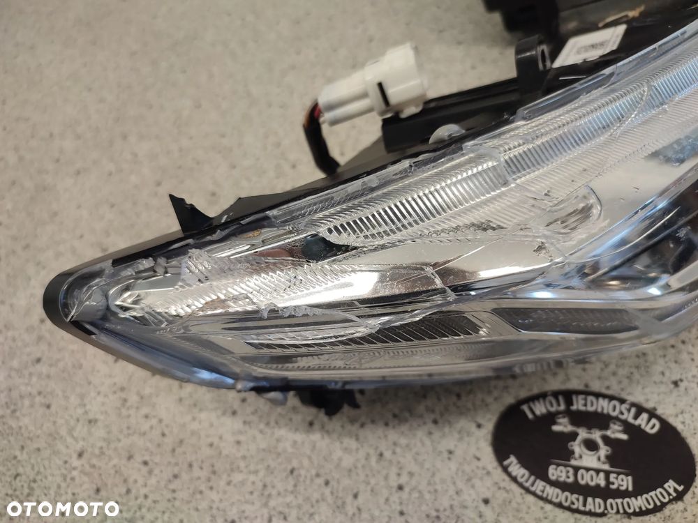 Lampa przód, przednia, reflektor Aprilia Tuona 125 RS125 RS 125 - 6