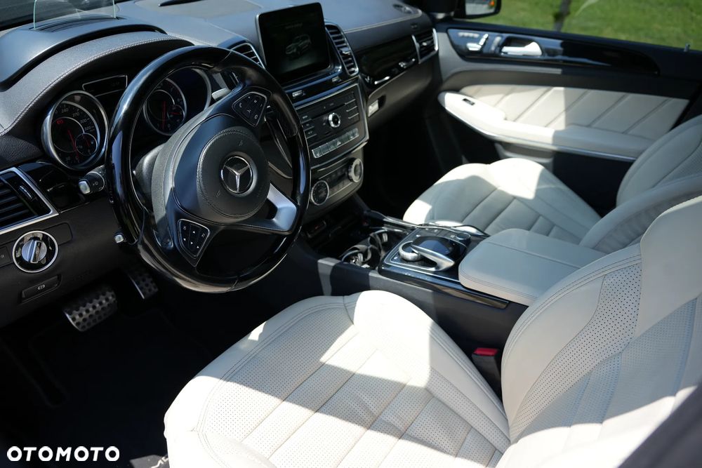 Mercedes-Benz GLS AMG 63 4Matic AMG Speedshift 7G-TRONIC - 23