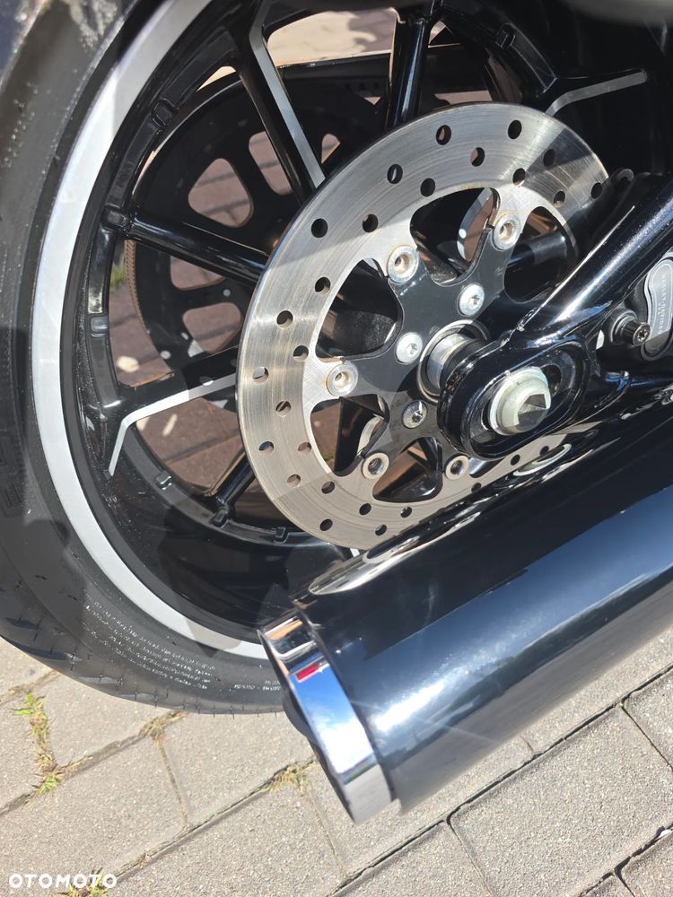 Harley-Davidson FXSB Breakout - 16