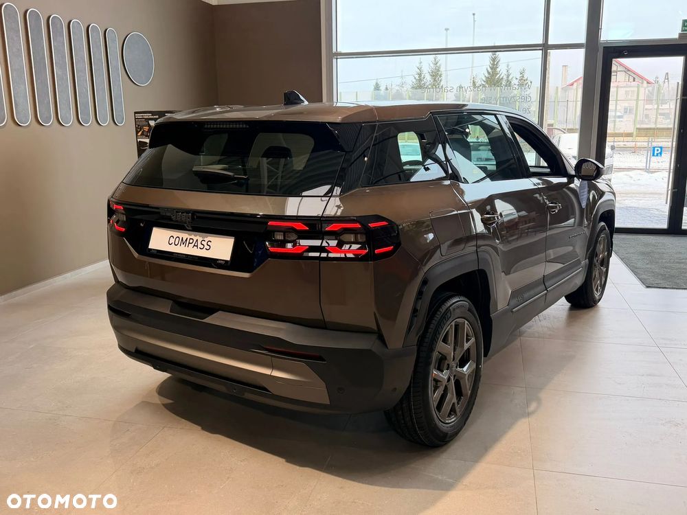 Jeep Compass 1.2 T3 mHEV Altitude FWD DCT - 4