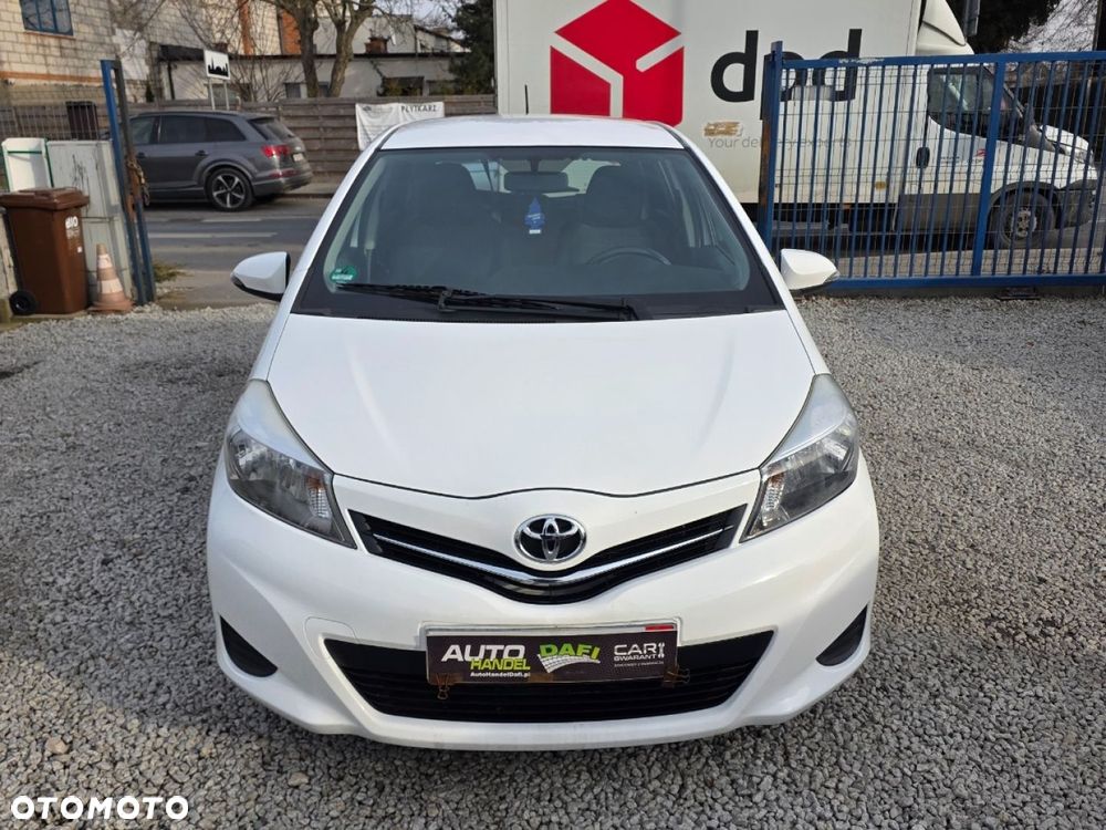 Toyota Yaris - 32