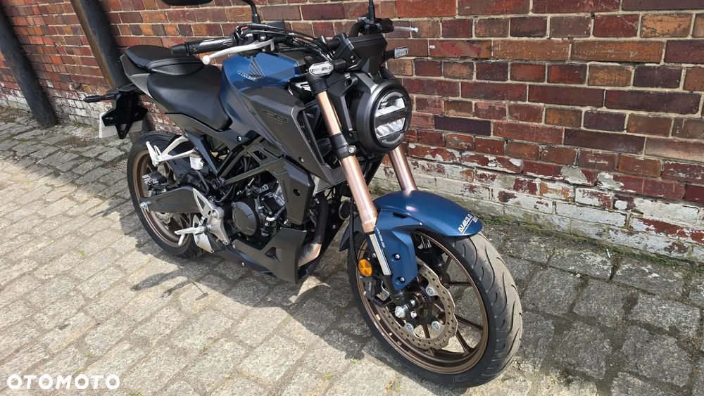 Honda CB - 30