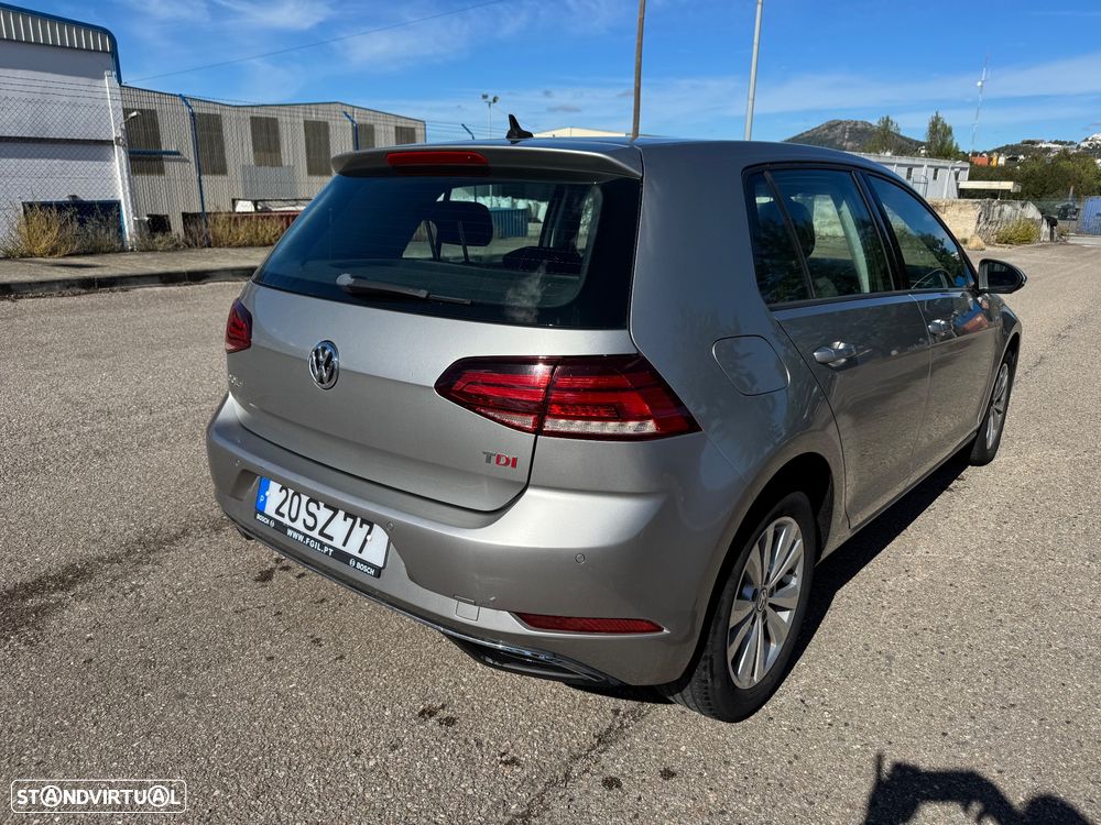 VW Golf 1.6 TDI Confortline - 10