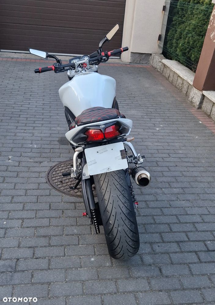 Yamaha FZ - 7