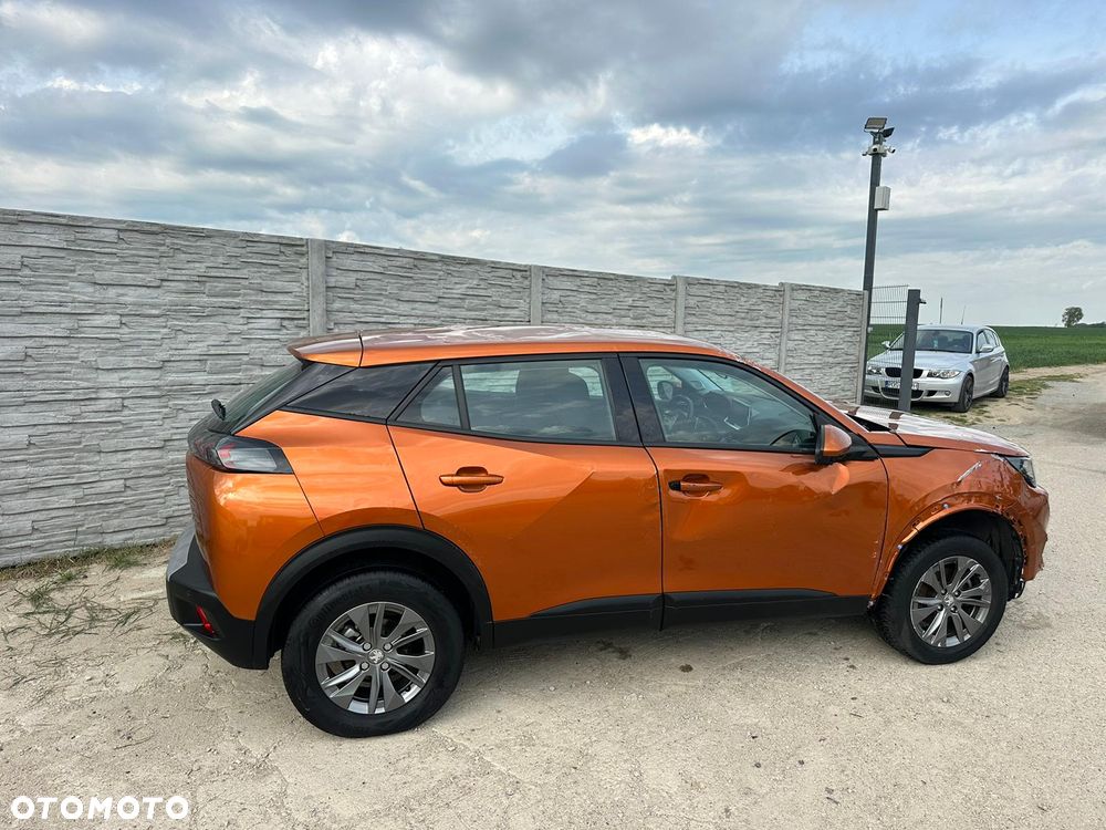 Peugeot 2008 PureTech 130 EAT8 Allure - 27