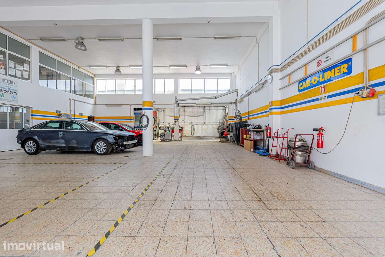 Trespasse Armazém Amplo com Oficina Totalmente Funcional Amadora - Grande imagem: 4/39