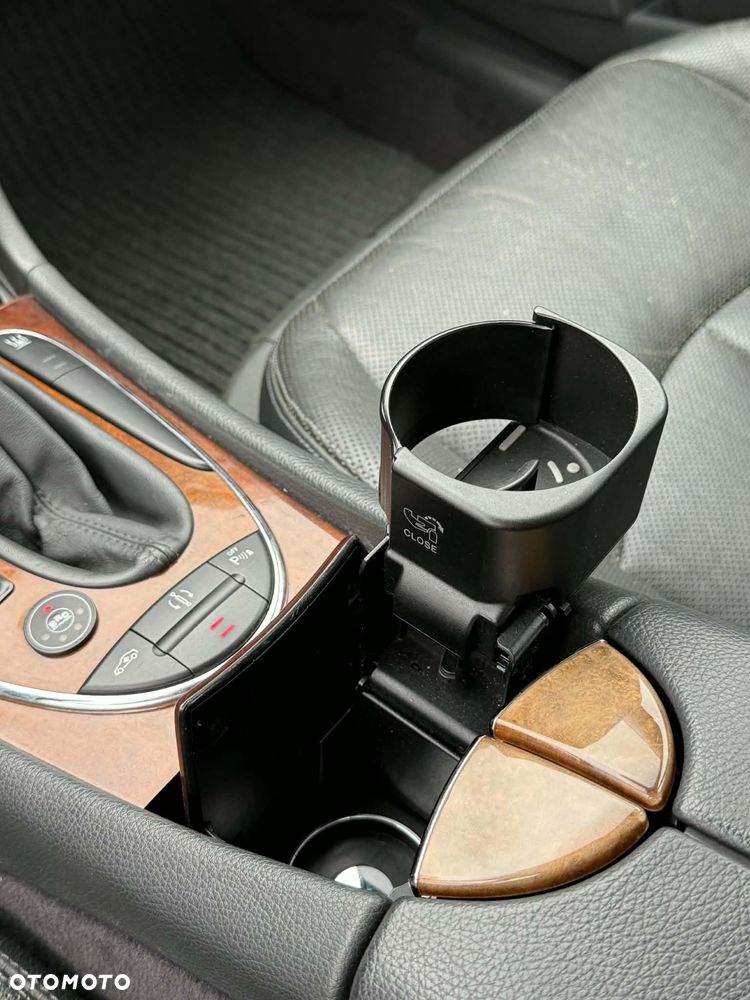Mercedes-Benz Klasa E 500 Elegance - 21