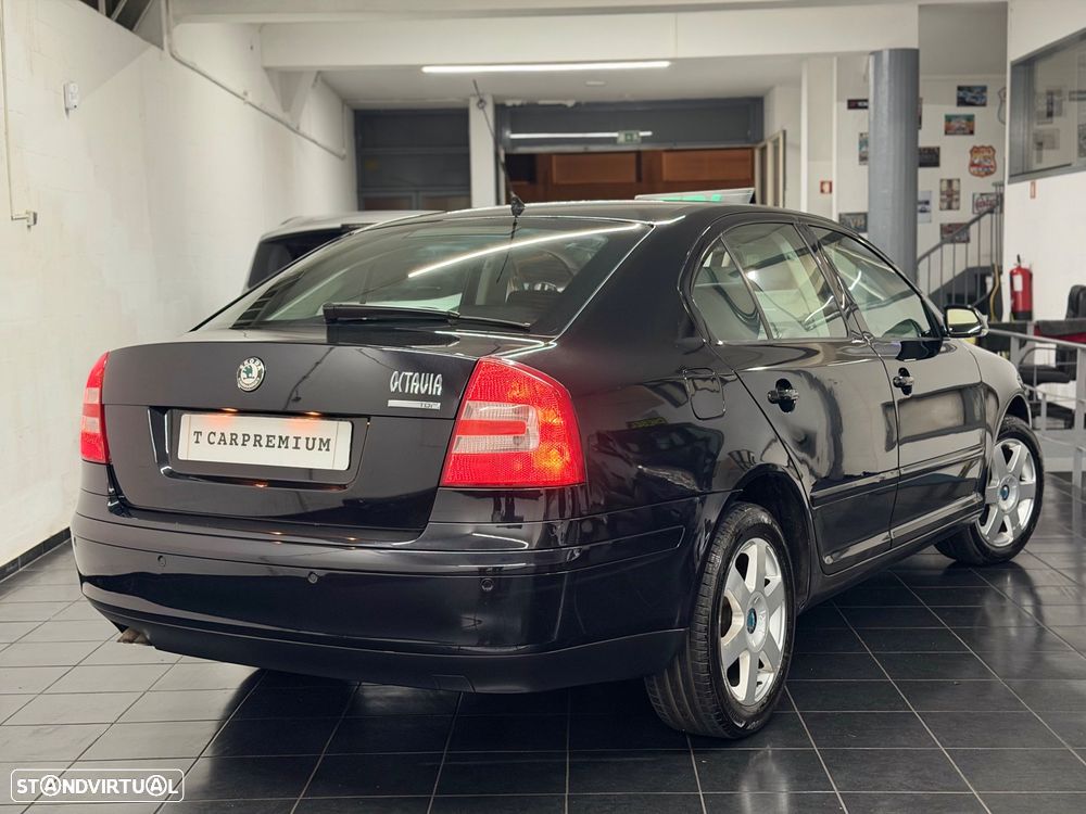 Skoda Octavia 1.9 TDI Sportline - 9