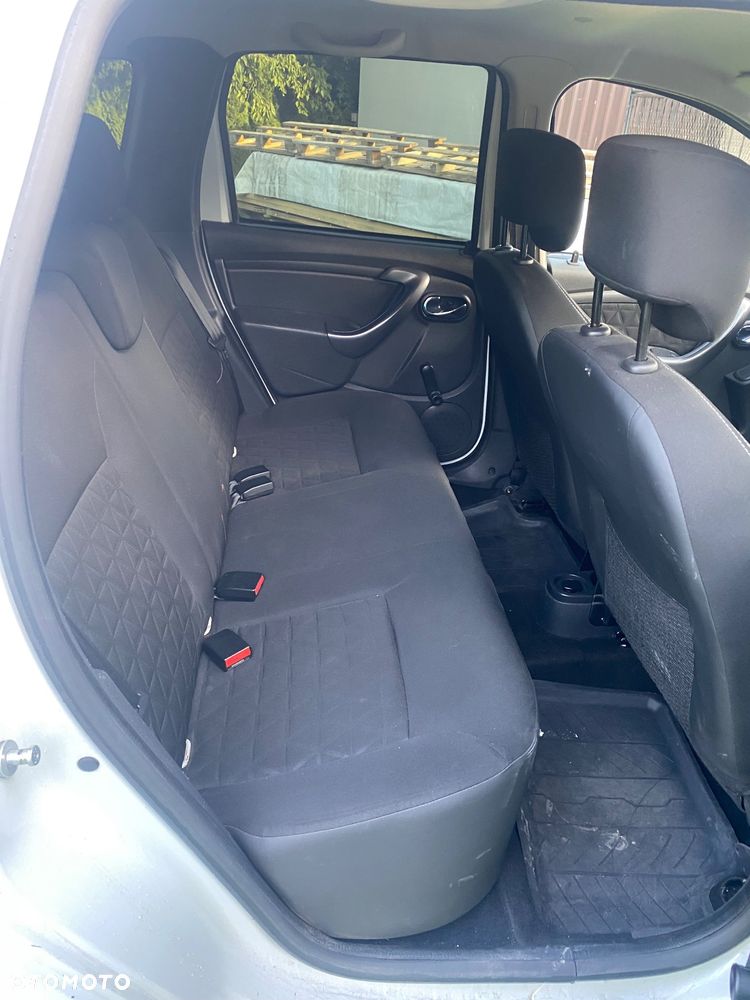 Dacia Duster 1.6 - 10