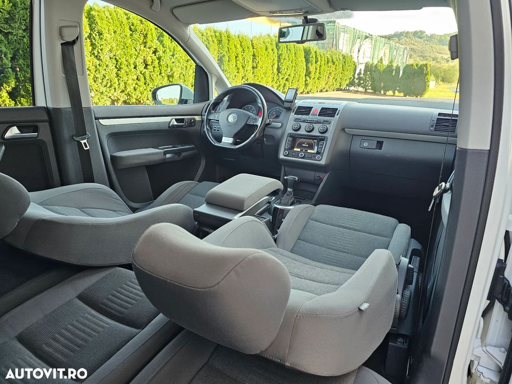 Volkswagen Touran 1.4 TSI DSG R-Line Edition - 11