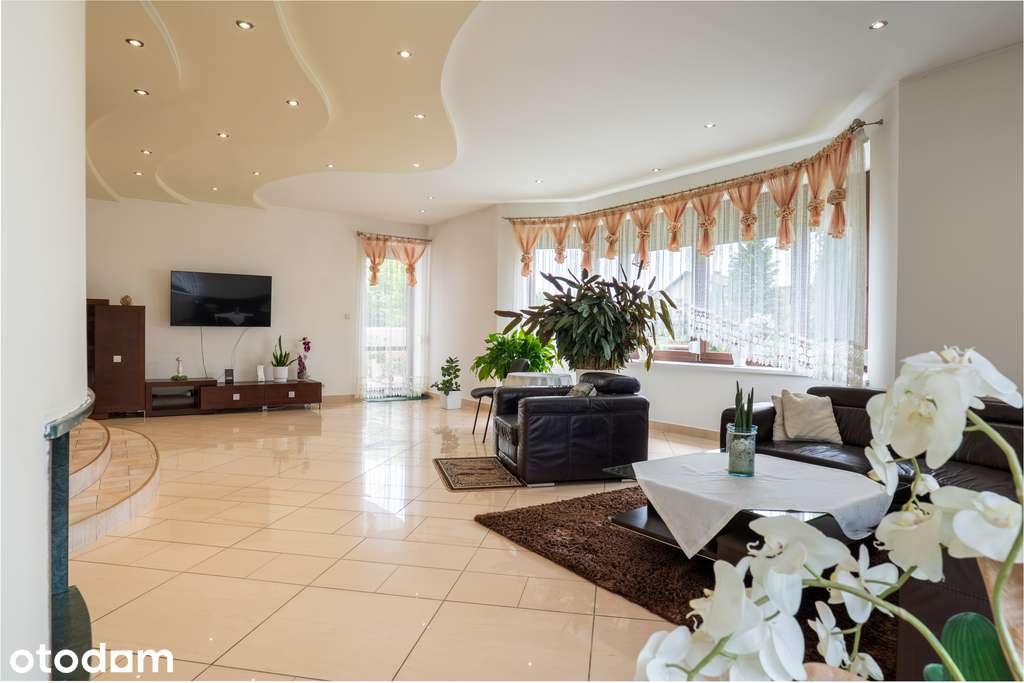 Будинок, 389 m²