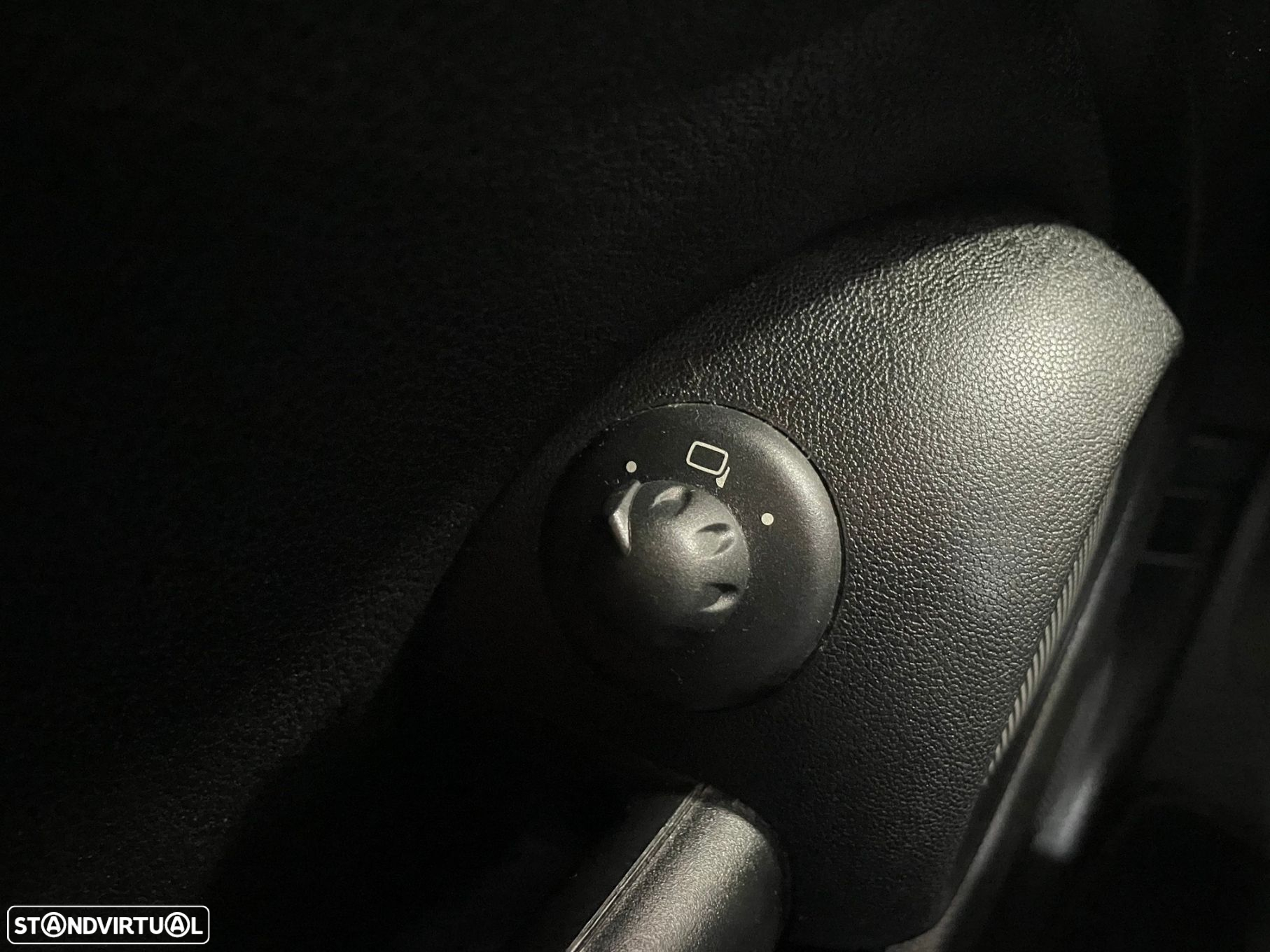 MINI 3 Portas Cooper D - 35