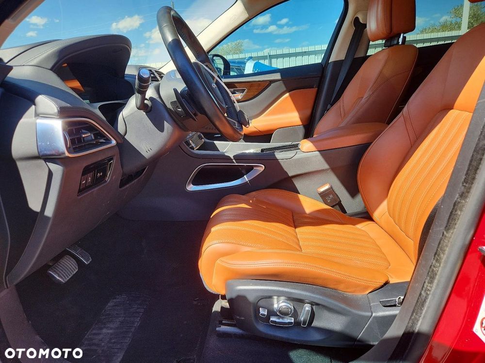 Jaguar F-Pace 2.0 i4P AWD R-Sport - 10