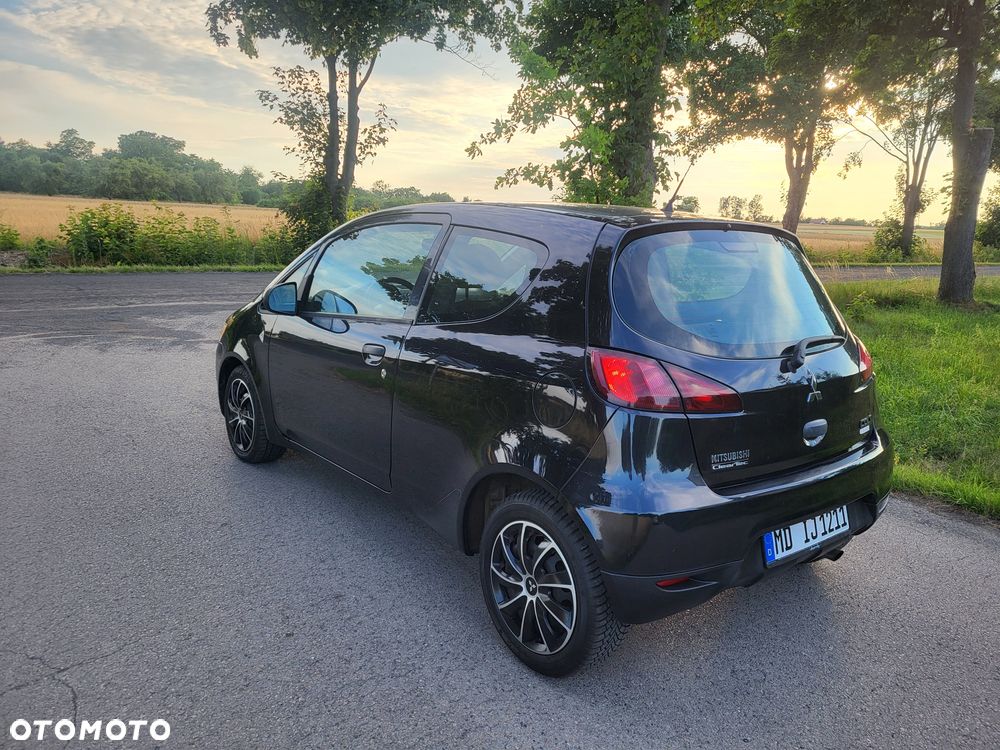 Mitsubishi Colt - 5