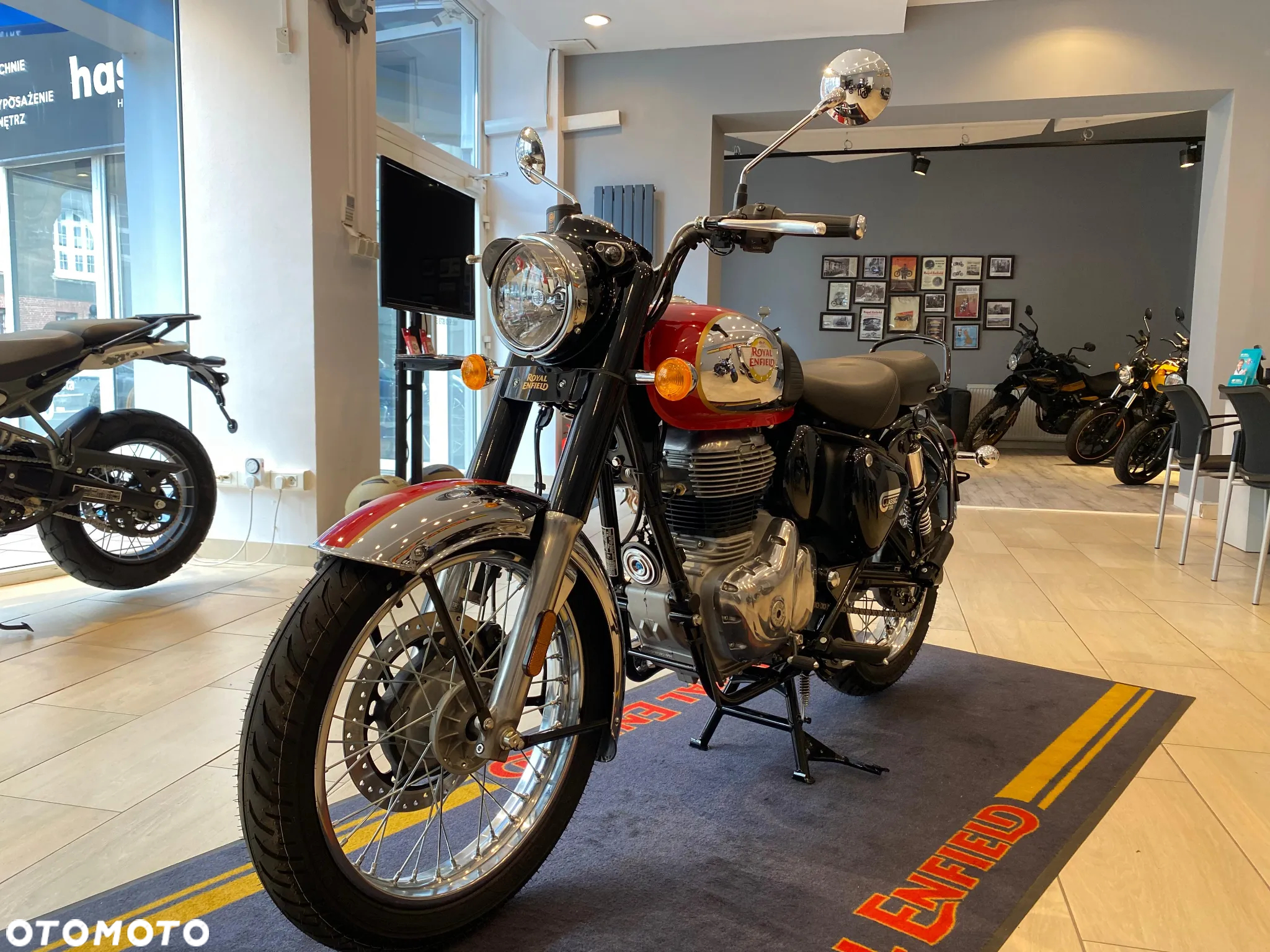 Royal Enfield Classic - 9
