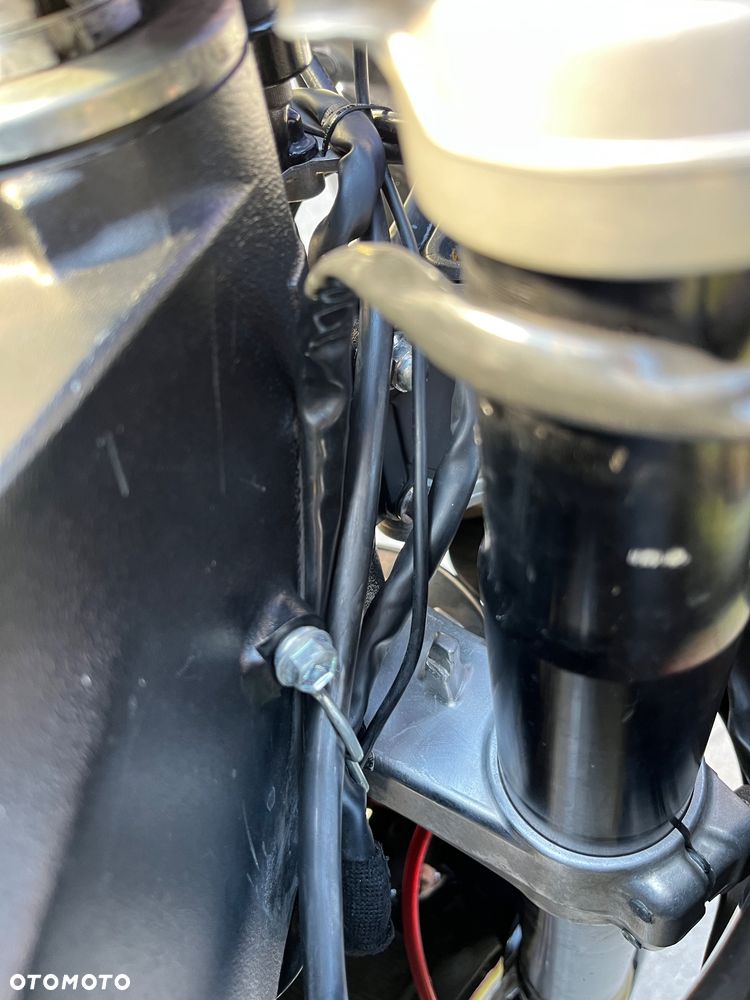 Suzuki GSX-R - 15